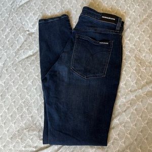 Calvin Klein High-Rise Dark-Wash Skinny Jeans